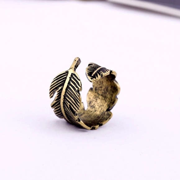 FEATHER RING - Picture 3 of 3